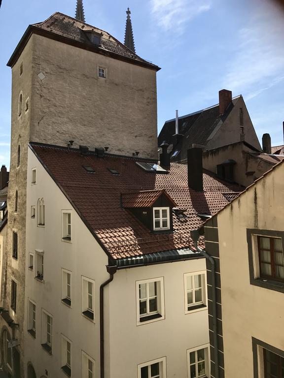 Palazzo Am Dom Aparthotel Regensburg Exterior photo